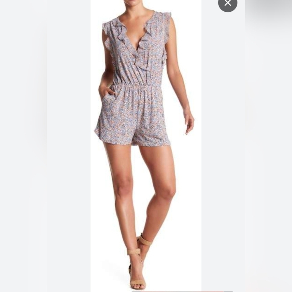 BCBG GENERATION..Floral Ruffle Sleeveless Dress..SIZE:M